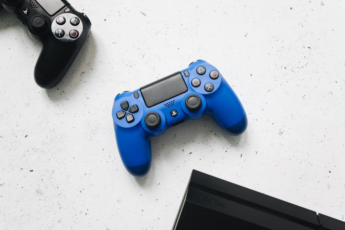 manette ps4 clignote bleu